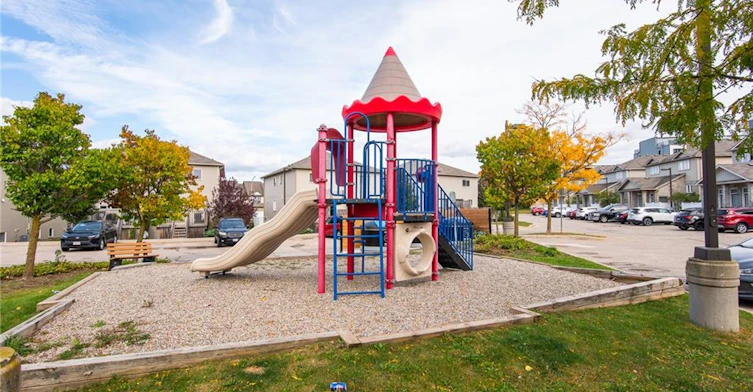 6A-240 Westmeadow Drive, Kitchener, ON, N2N 0A1 - 9