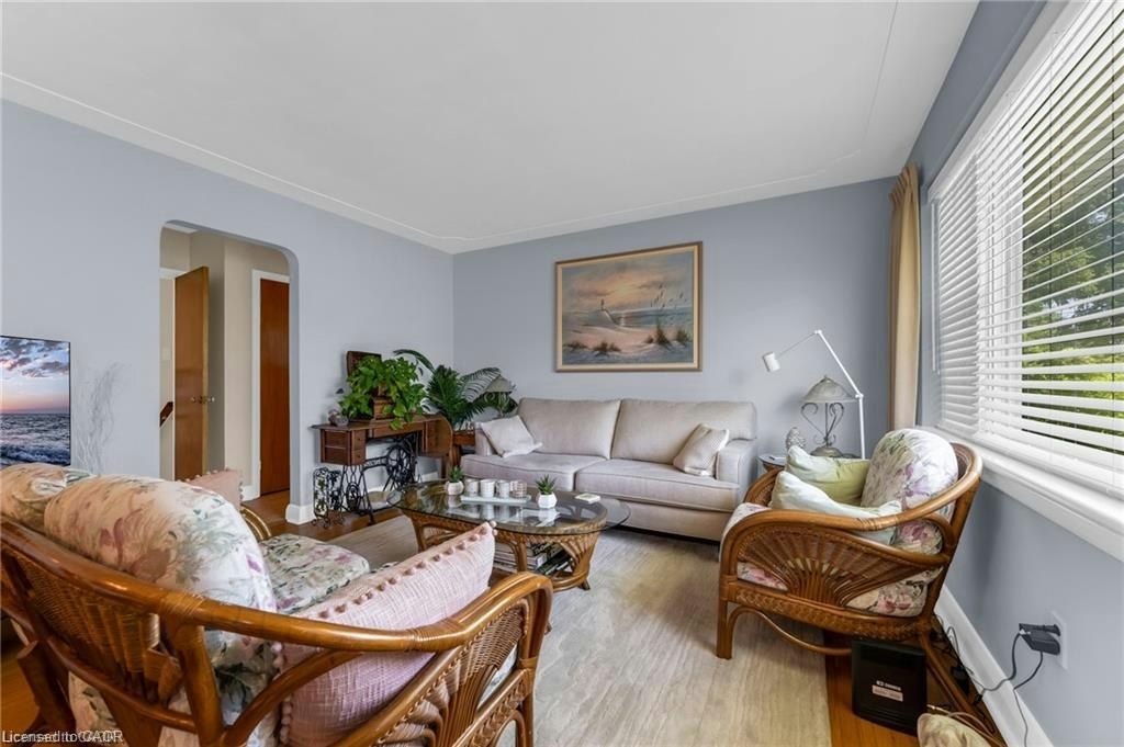 236 Pine Cove Road, Burlington, ON, L7N 1W2 3