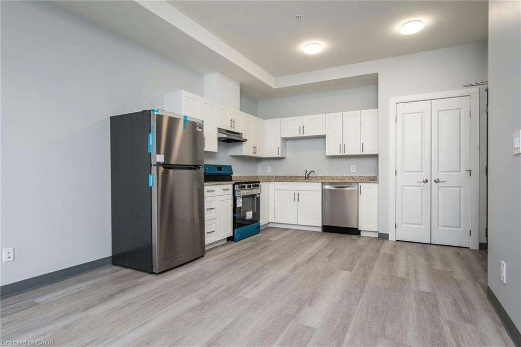 203-10 Queen Street, St. Thomas, ON, N5R 3H8 - 4