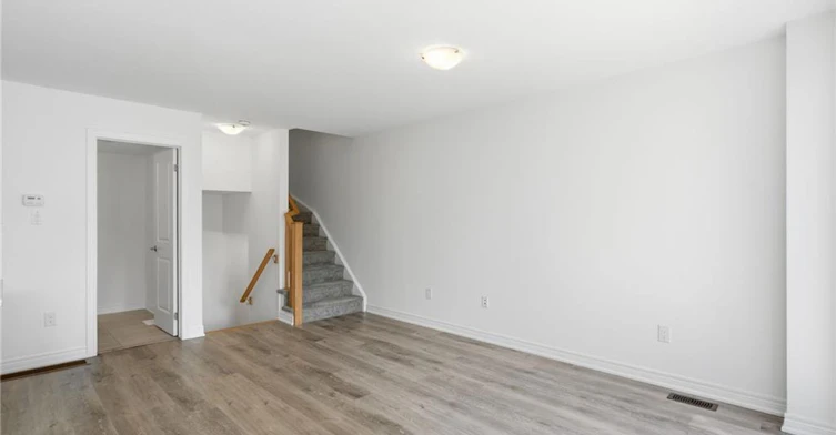 119-19 Roxanne Drive, Hamilton, ON, L8H 0B6 - 8