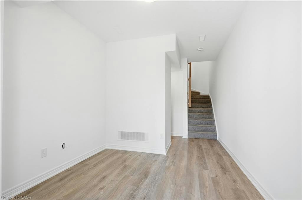 119-19 Roxanne Drive, Hamilton, ON, L8H 0B6 - 4