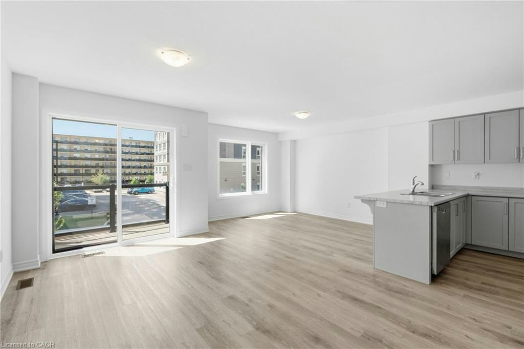 119-19 Roxanne Drive, Hamilton, ON, L8H 0B6 - 9