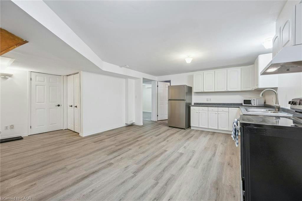 Lower-233 Dearborn Boulevard, Waterloo, ON, N2J 4Y5 - 9
