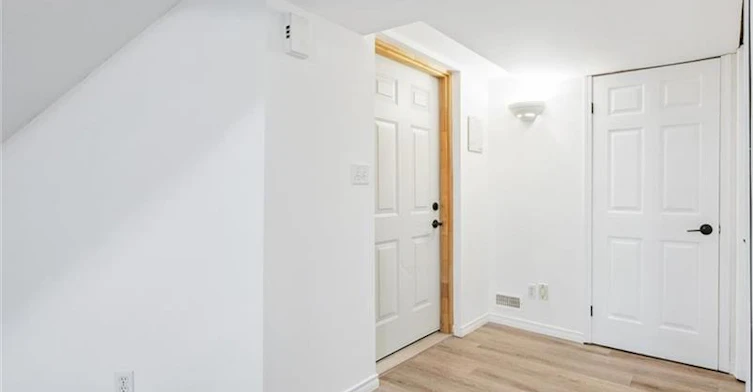 Lower-233 Dearborn Boulevard, Waterloo, ON, N2J 4Y5 - 6