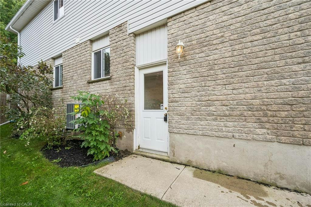 Lower-233 Dearborn Boulevard, Waterloo, ON, N2J 4Y5 - 5