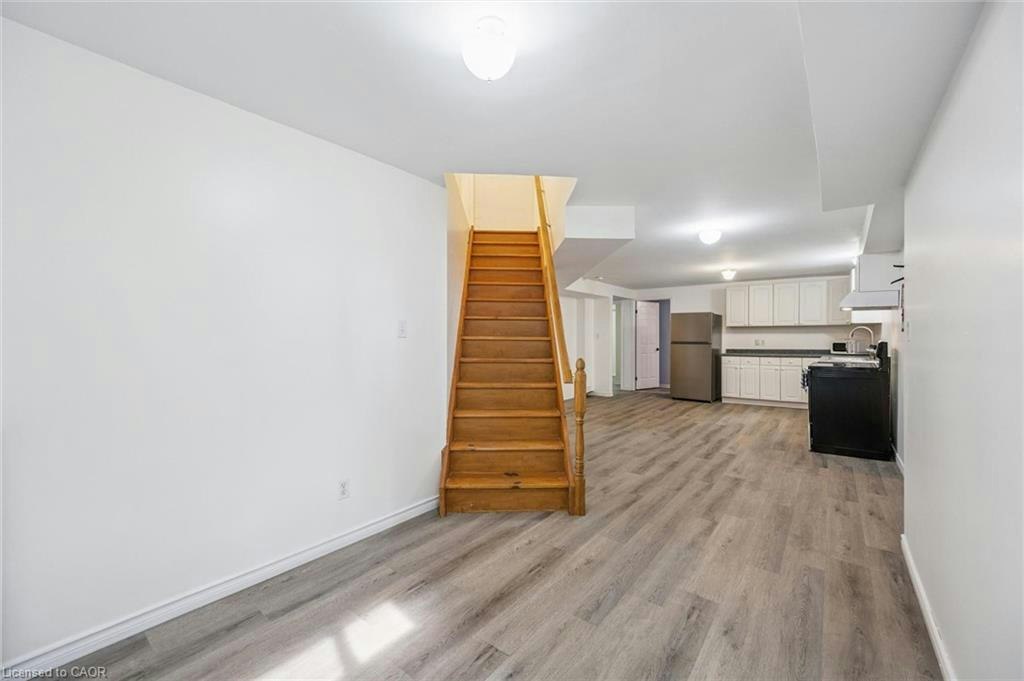 Lower-233 Dearborn Boulevard, Waterloo, ON, N2J 4Y5 - 15