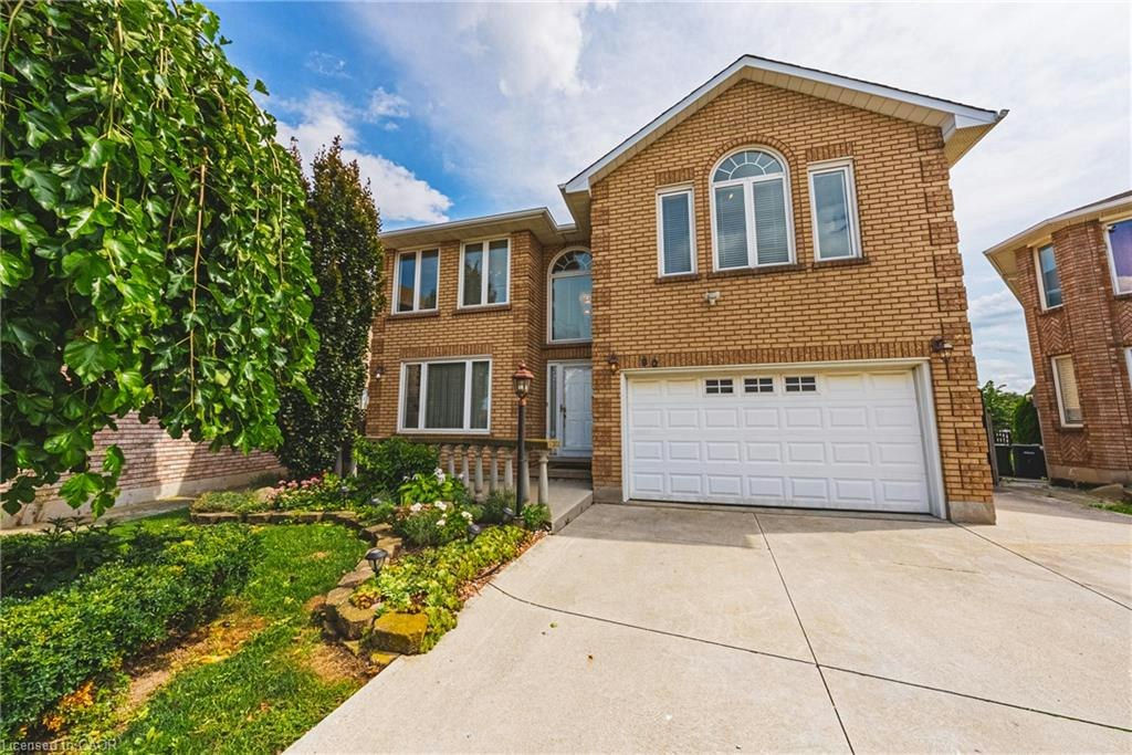 90 Fairington Crescent, Hamilton, ON, L8E 3N4