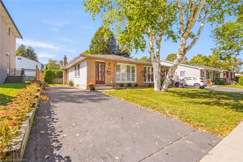 35 Ivanhoe Road, Brantford, ON, N3R 6V1