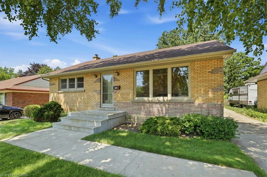 184 Murdock Avenue, Waterloo, ON, N2J 2M5