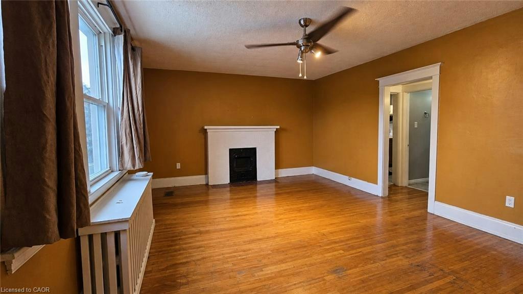 4-229 Hess Street S, Hamilton, ON, L8P 3P3 3