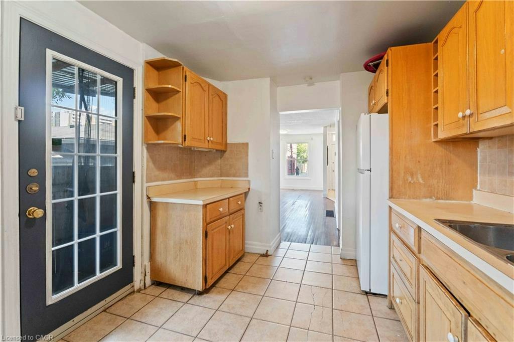 33 Madison Avenue, Hamilton, ON, L8L 5Y2 - 10