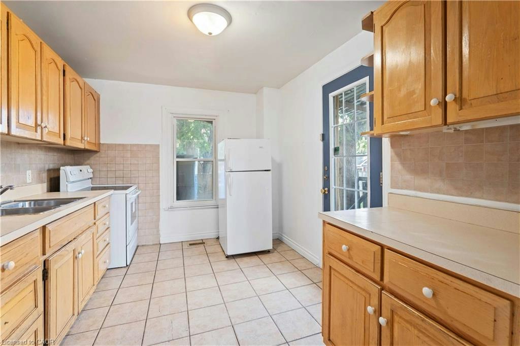 33 Madison Avenue, Hamilton, ON, L8L 5Y2 - 11