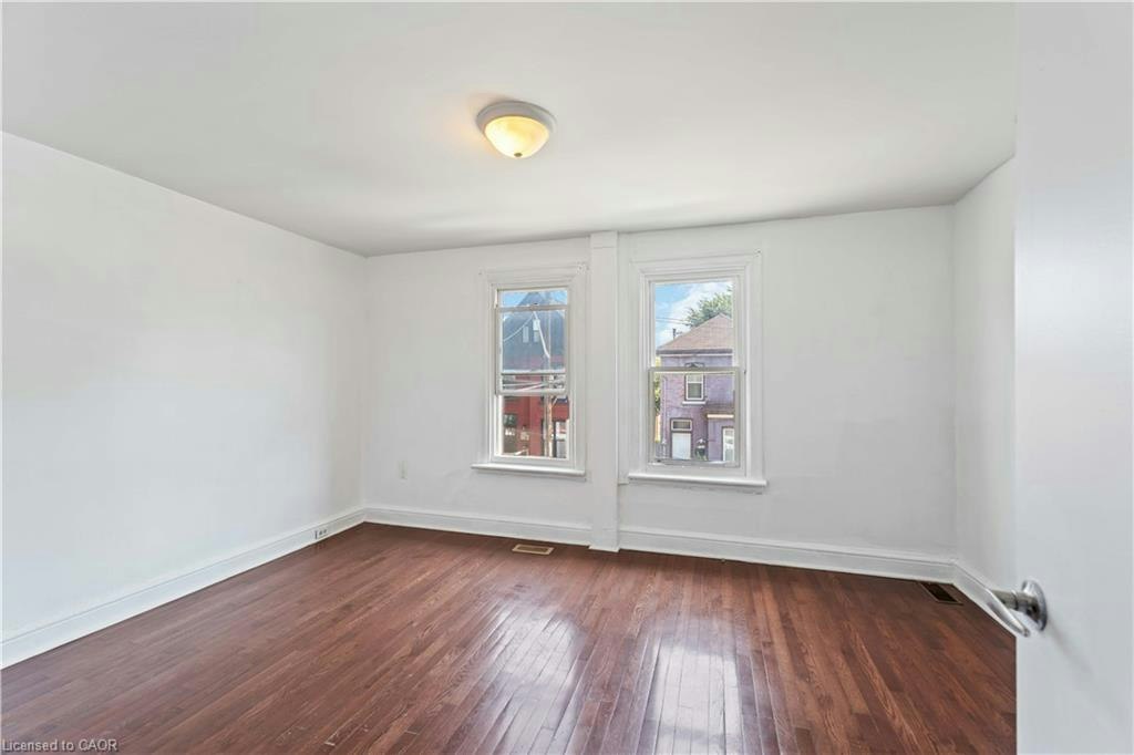 33 Madison Avenue, Hamilton, ON, L8L 5Y2 - 12