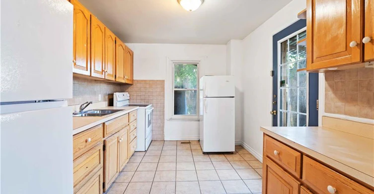 33 Madison Avenue, Hamilton, ON, L8L 5Y2 - 8