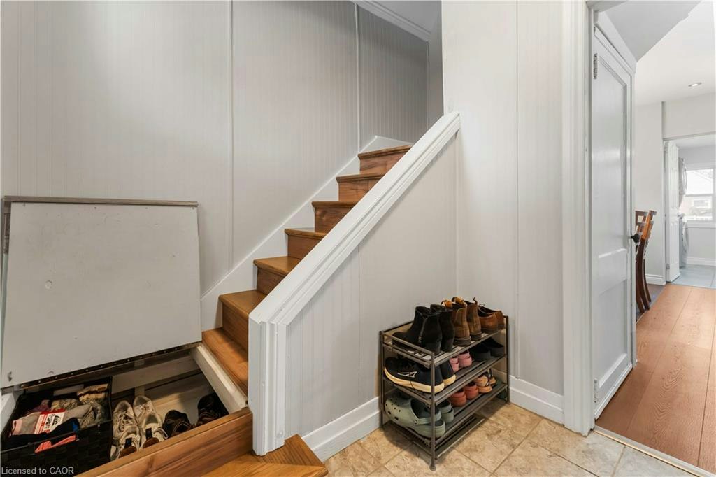 54 Weir Street S, Hamilton, ON, L8K 3A4 5