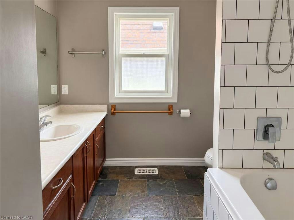 470 Trembling Aspen Avenue, Waterloo, ON, N2T 2T4 - 10