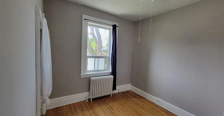 1-303 East 19th Street, Hamilton, ON, L9A 4S6 - 4