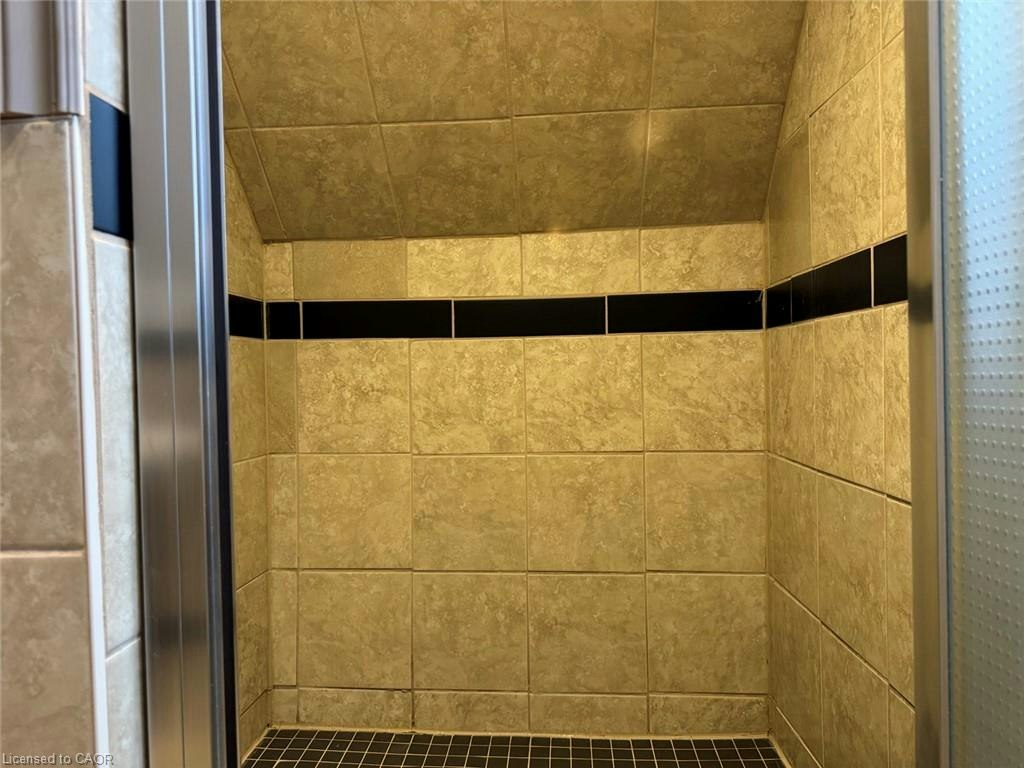 A-166 Cedardale Avenue, Hamilton, ON, L8E 1R1 - 19