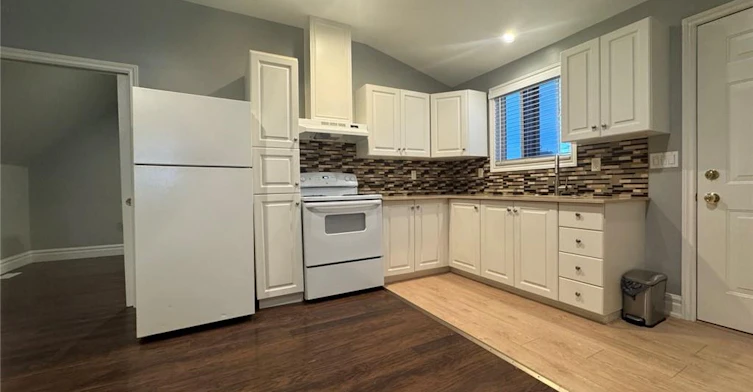 A-166 Cedardale Avenue, Hamilton, ON, L8E 1R1 - 7