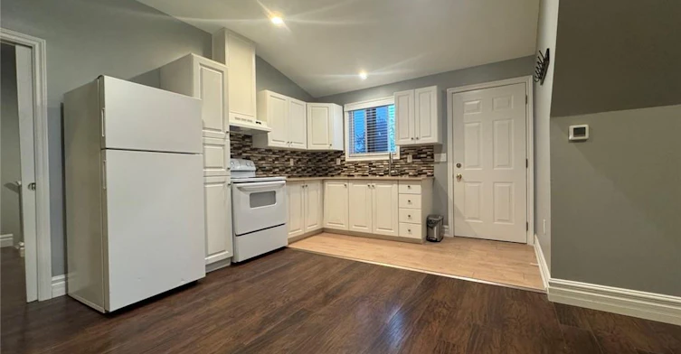 A-166 Cedardale Avenue, Hamilton, ON, L8E 1R1