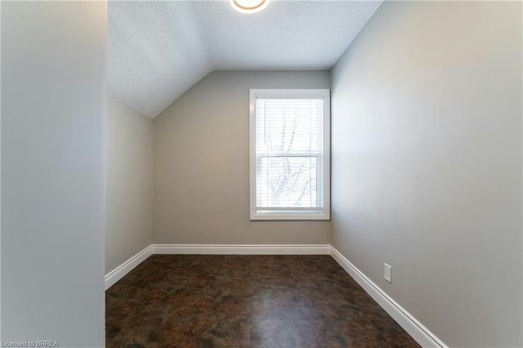 A-76 Richmond Street, Brantford, ON, N3T 3Y5 - 12