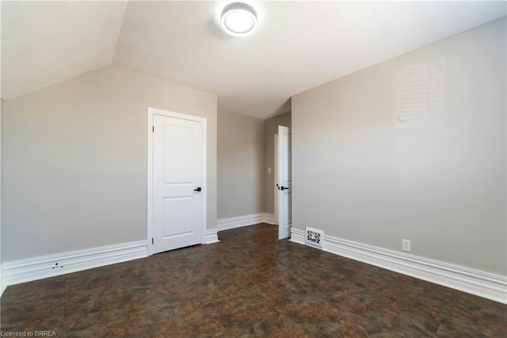 A-76 Richmond Street, Brantford, ON, N3T 3Y5 - 10
