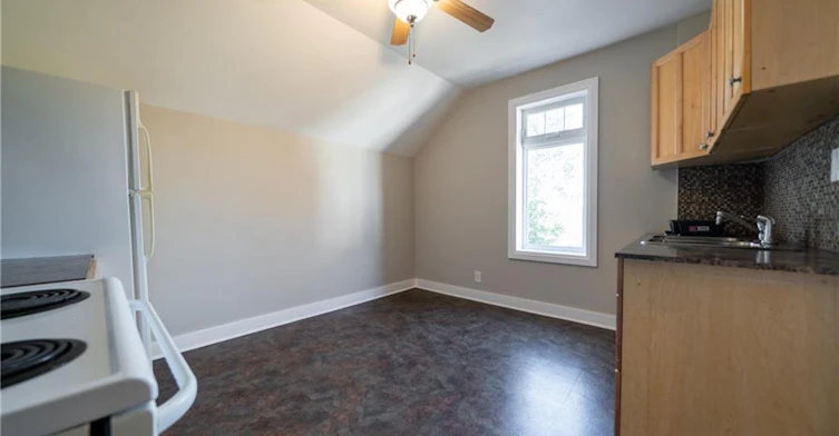 A-76 Richmond Street, Brantford, ON, N3T 3Y5 - 9