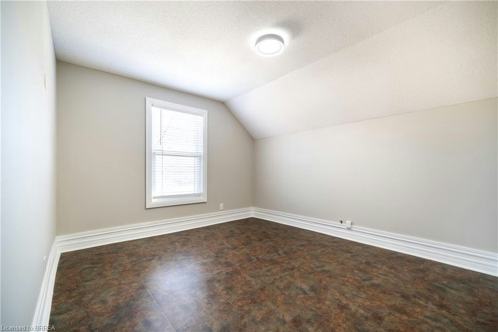 A-76 Richmond Street, Brantford, ON, N3T 3Y5 - 11