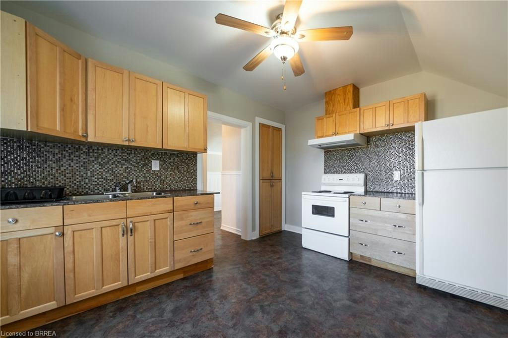 A-76 Richmond Street, Brantford, ON, N3T 3Y5 - 8