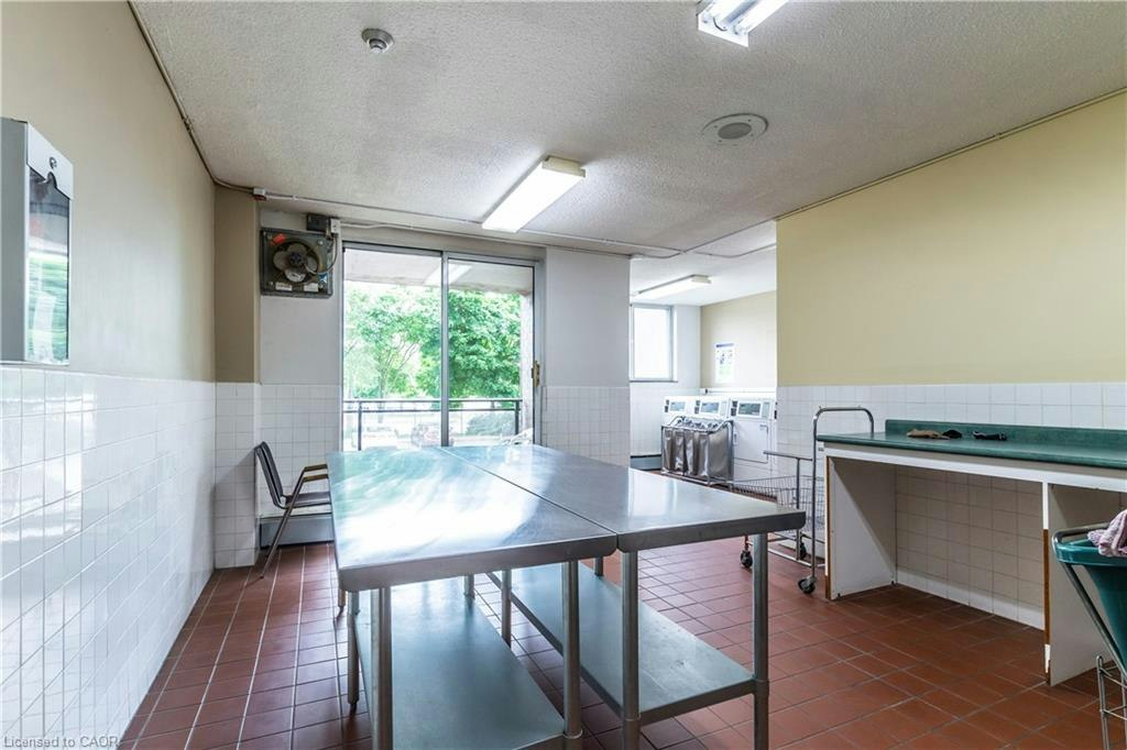 908-975 Warwick Court, Burlington, ON, L7T 3Z7 - 24