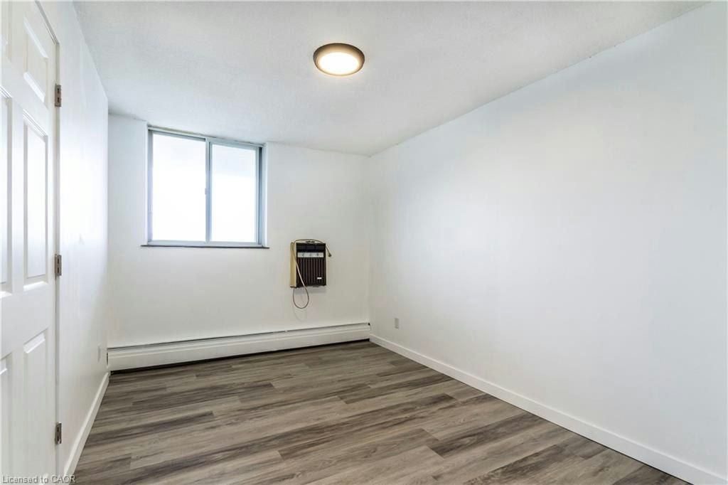 908-975 Warwick Court, Burlington, ON, L7T 3Z7 - 11