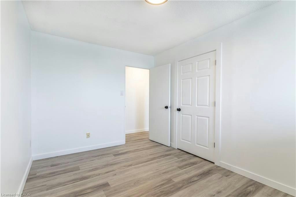 908-975 Warwick Court, Burlington, ON, L7T 3Z7 - 12