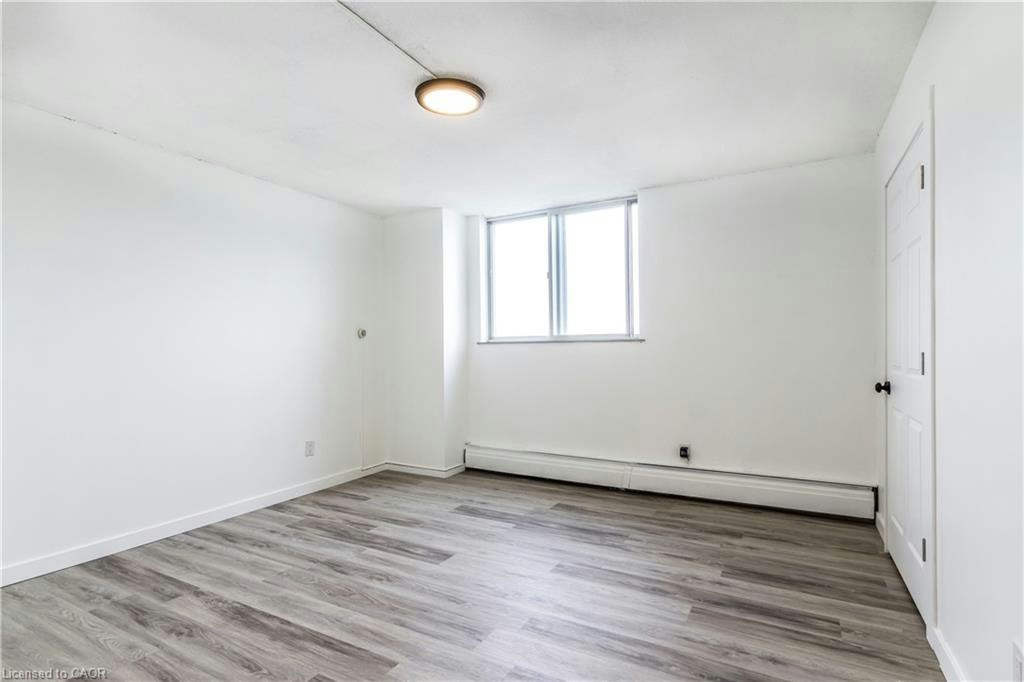 908-975 Warwick Court, Burlington, ON, L7T 3Z7 - 13