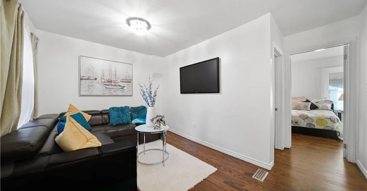2-107 Queen Street S, Hamilton, ON, L8P 3R9 - 6