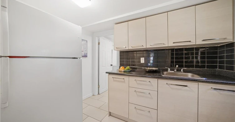 2-107 Queen Street S, Hamilton, ON, L8P 3R9 - 12