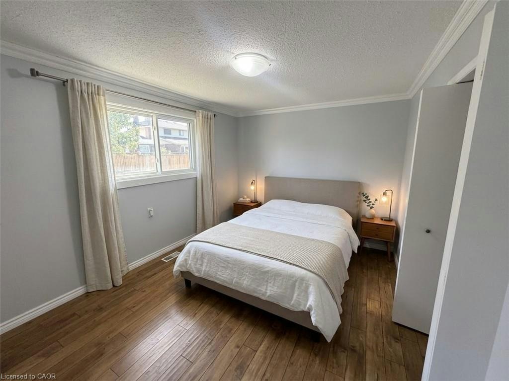 37 Elora Drive, Hamilton, ON, L9C 6T4 4