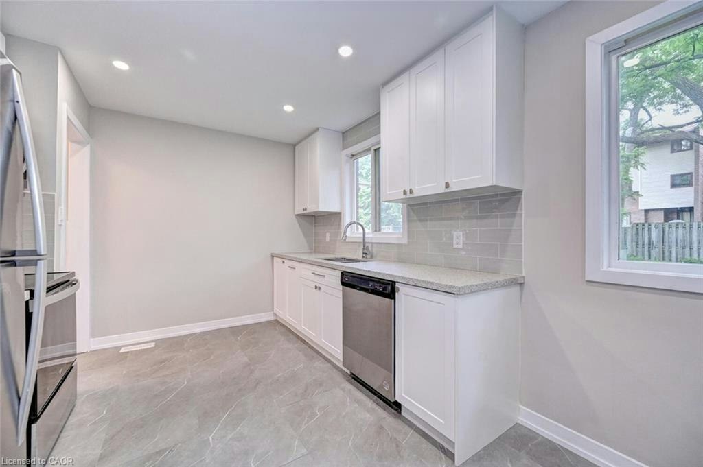 110 Conway Drive, Kitchener, ON, N2A 2C5