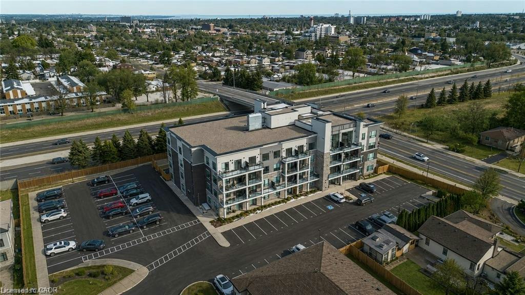 107-120 Springvalley Crescent, Hamilton, ON, L9C 0E4