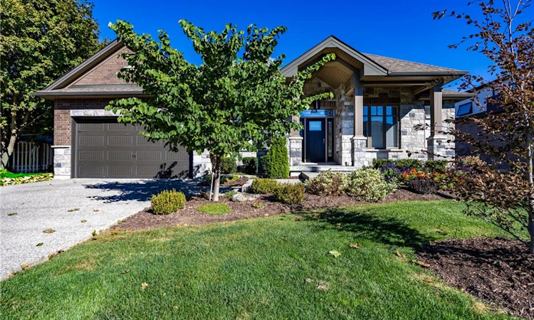 135 New Lakeshore Road