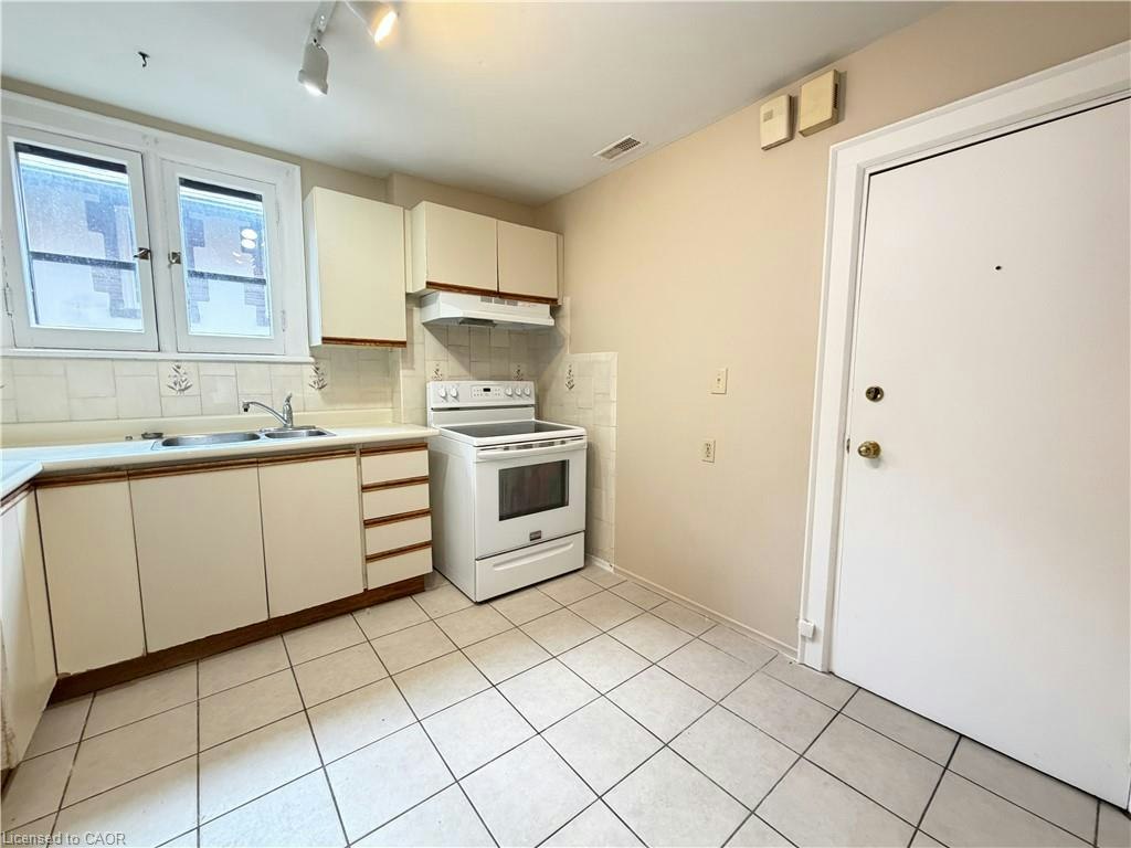 507 Aberdeen Avenue, Hamilton, ON, L8P 2S6 - 5