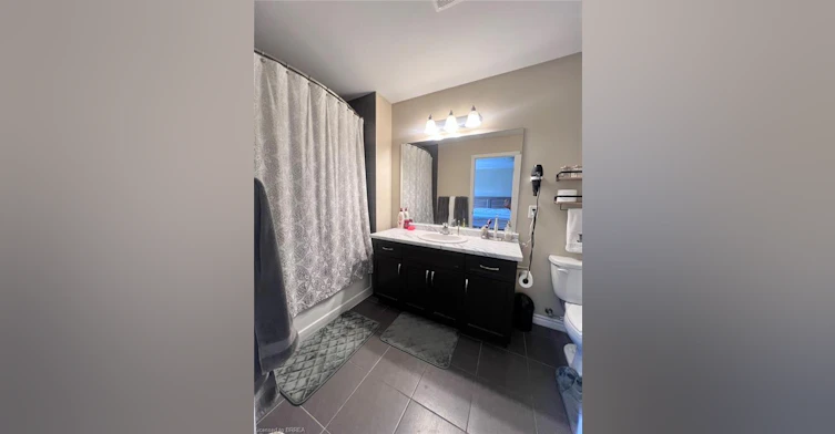 21 Vic Chambers Place, Brant, ON, N3L 0E6 - 16