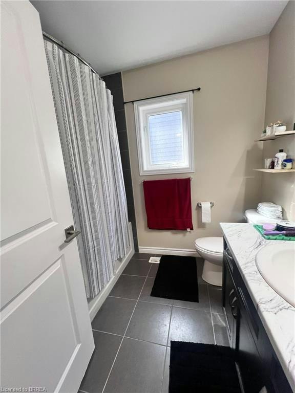 21 Vic Chambers Place, Brant, ON, N3L 0E6 - 13