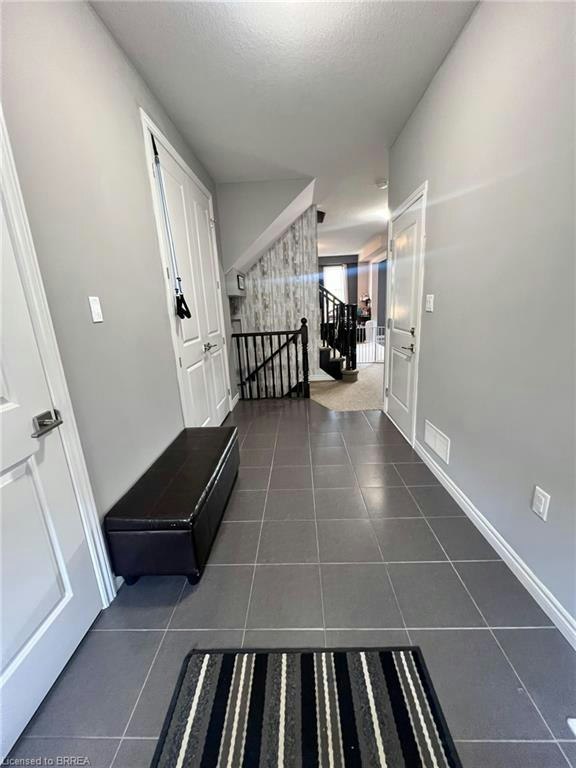 21 Vic Chambers Place, Brant, ON, N3L 0E6 - 2