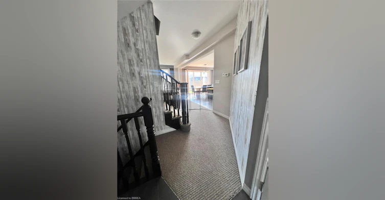 21 Vic Chambers Place, Brant, ON, N3L 0E6 - 3