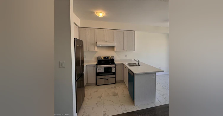 9 Scotch Thistle Lane, Cayuga, ON - 2