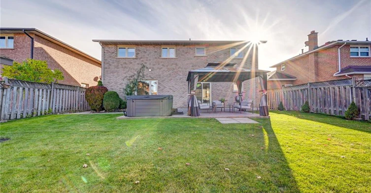 29 Napoleon Drive, Hamilton, ON, L8E 4Y7 - 24