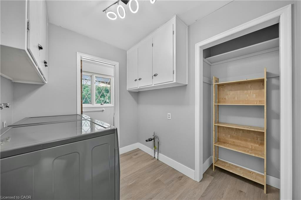 256 Shakespeare Drive, Waterloo, ON, N2L 2T6 - 21