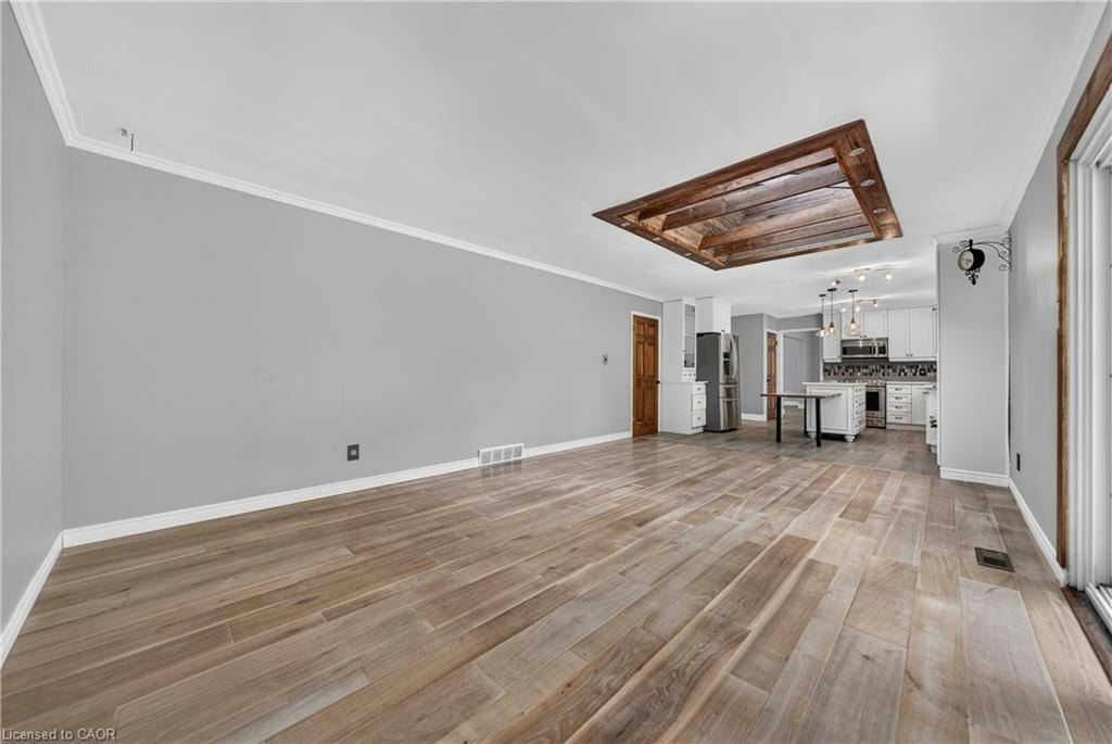 256 Shakespeare Drive, Waterloo, ON, N2L 2T6 - 17