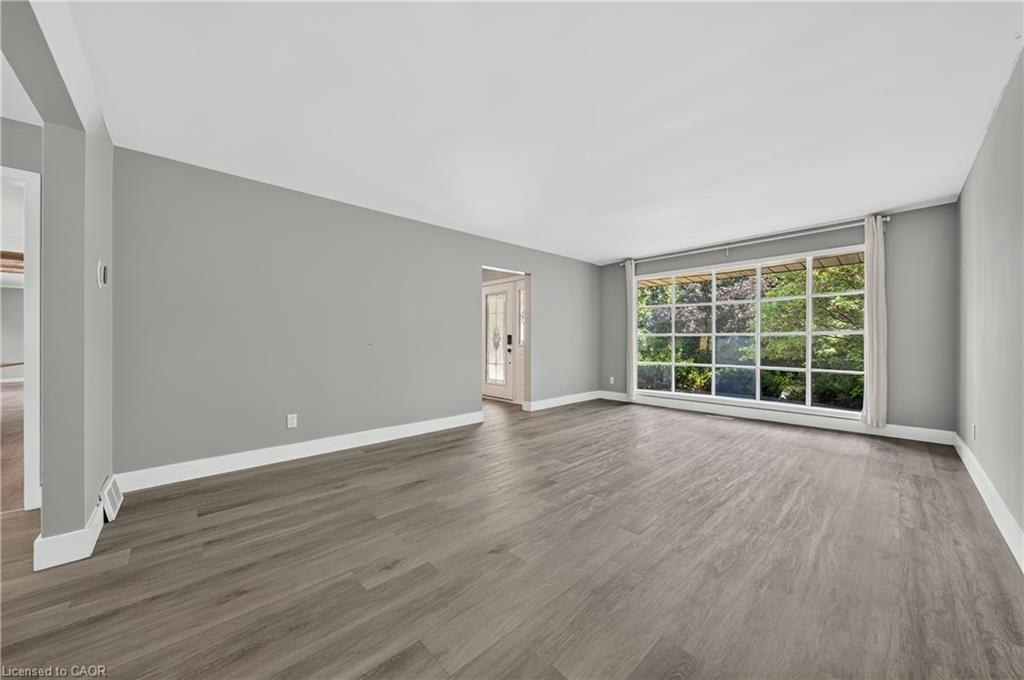 256 Shakespeare Drive, Waterloo, ON, N2L 2T6 - 7