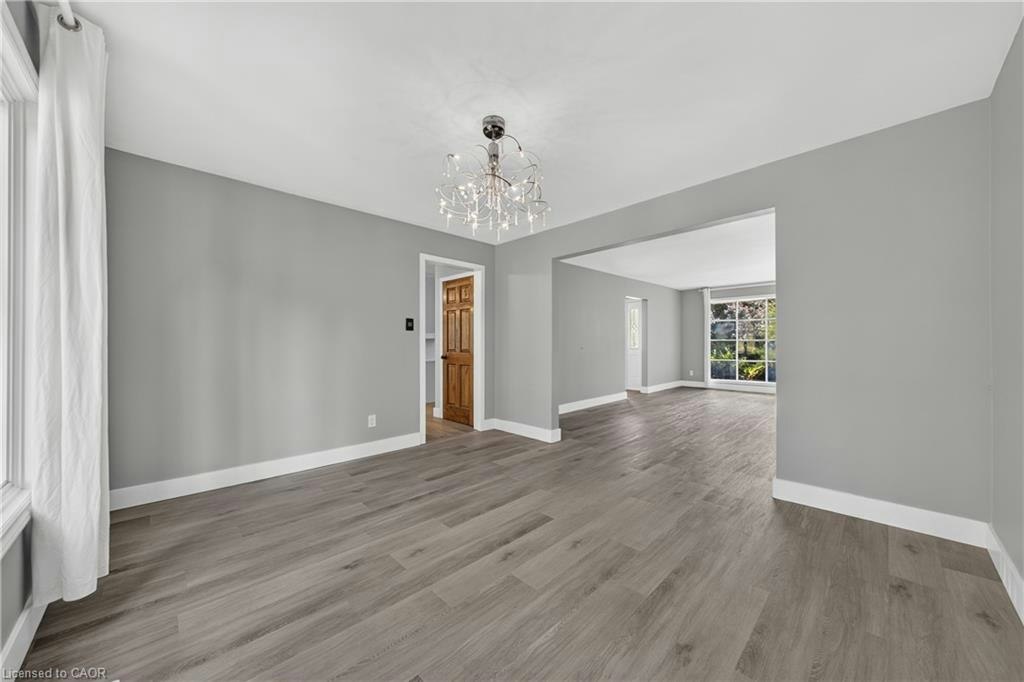 256 Shakespeare Drive, Waterloo, ON, N2L 2T6 - 9